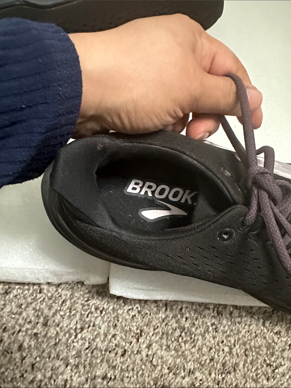 Brooks glycerin max Women’s Black purple running Plum Laces shoes size 10 - Picture 11 of 13